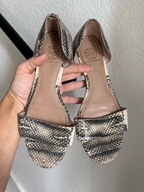 Tory Burch Savannah Flat Snakeskin D’Orsay Flat Sandals sz: 7.5